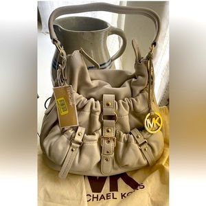 NWT Michael Kors Cream Jennings Hobo Bag